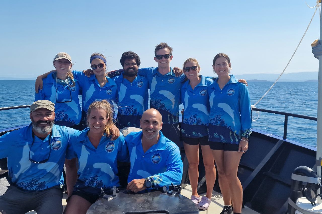 Meet the team, from left to right: Dr Grace Russell, Giorgia Marzorati Hansika Badhuge, Dr Jonathan Syme, Sarah Pokelwaldt, Caitlin Nicholls, Dr Guido J Parra, Valeria Serafini, Dr Daniele Cagnazzi. Credit: Great Barrier Reef Dolphin Project