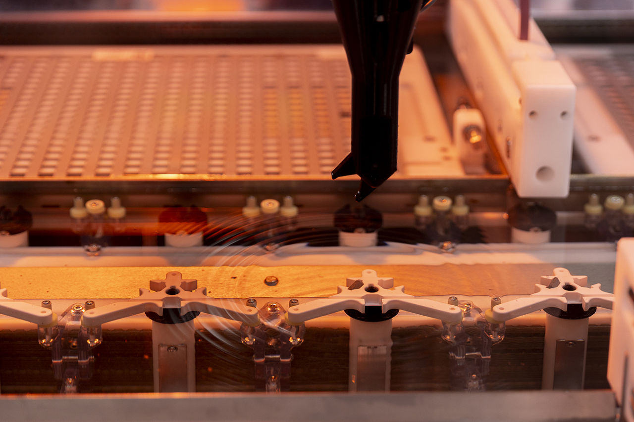 Machine One completes a process that currently takes up to 90 seconds per cradle in as little as ten seconds. Credit: Great Barrier Reef Foundation.