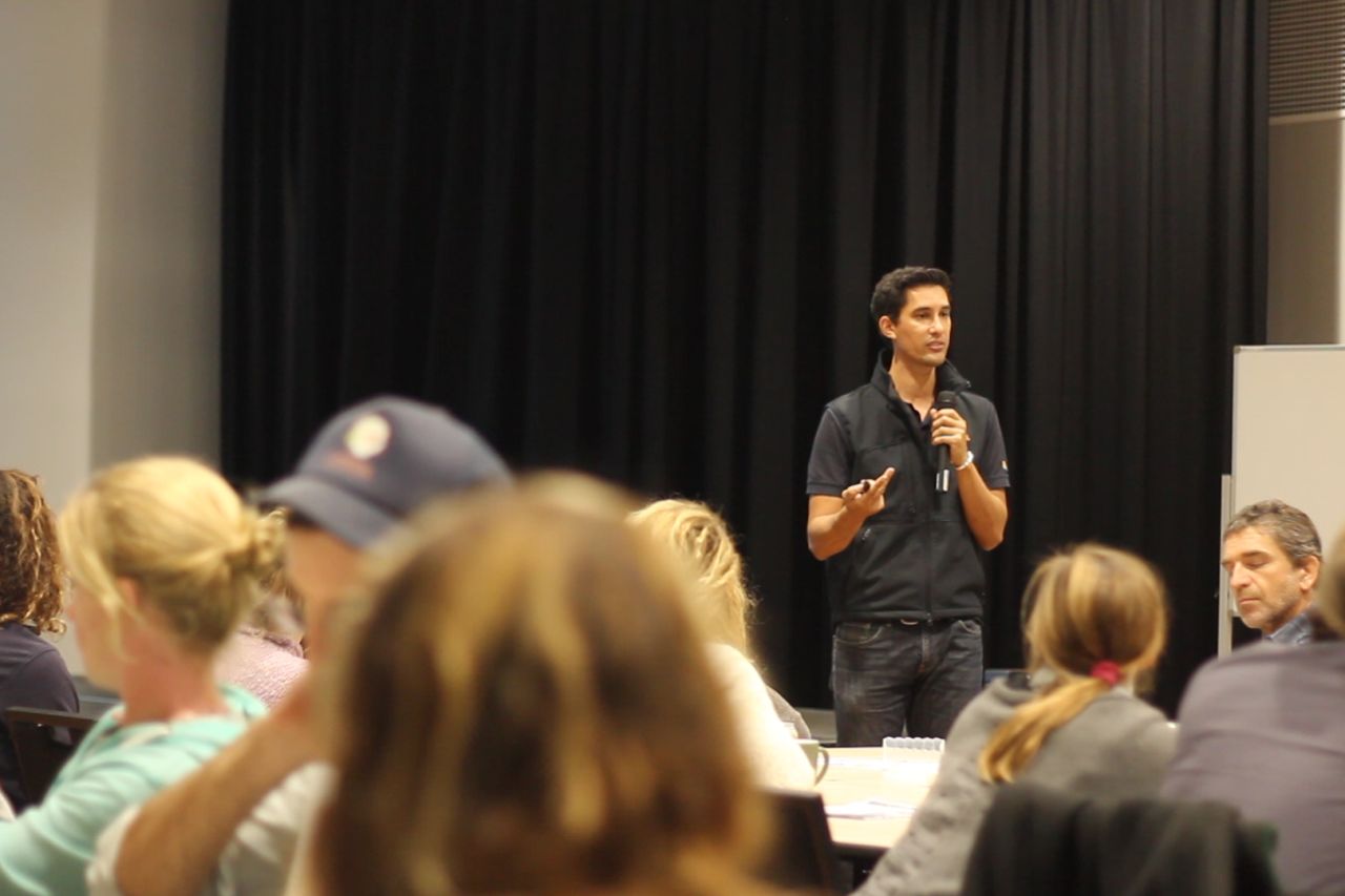 Joel leads discussions at a community workshop in Ningaloo. 